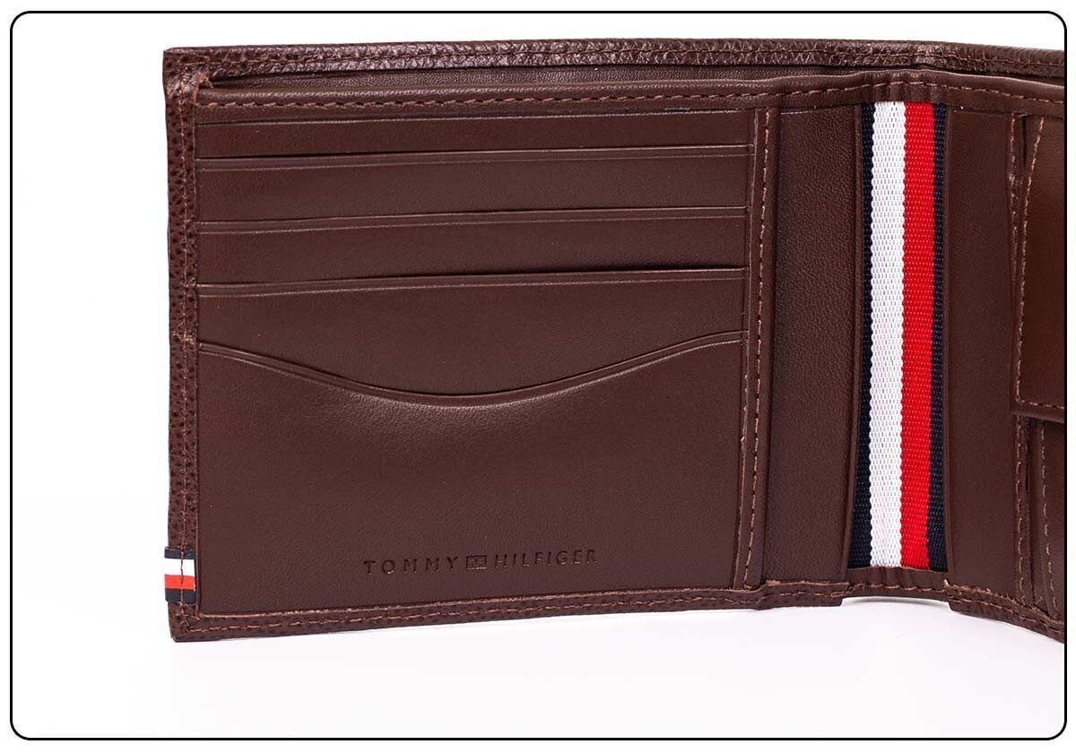 Vyriška piniginė Tommy Hilfiger BUSINESS EXTRA CC AND COIN BROWN AM0AM06511 GBT 37625 kaina ir informacija | Vyriškos piniginės, kortelių dėklai | pigu.lt