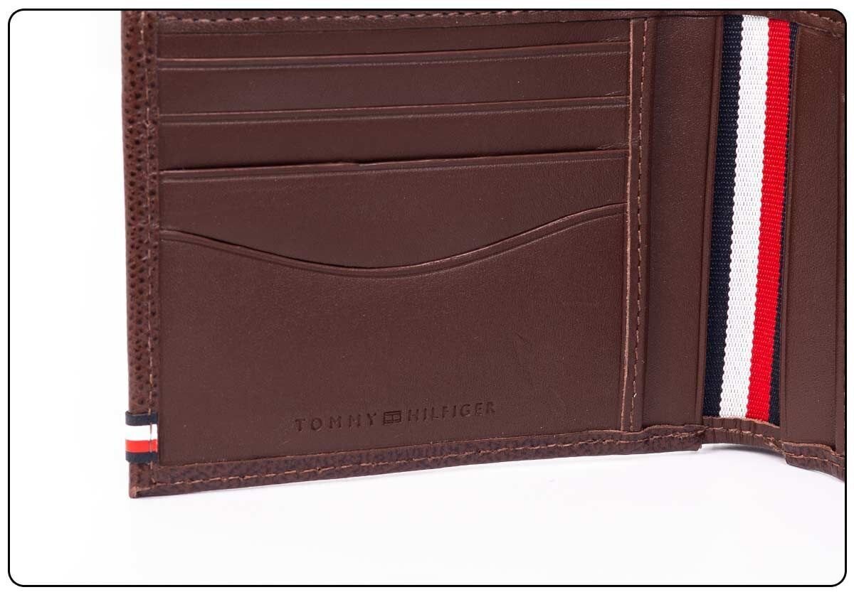 Vyriška piniginė Tommy Hilfiger BUSINESS CC ADN COIN WALLET BROWN AM0AM06531 GBT 37641 цена и информация | Vyriškos piniginės, kortelių dėklai | pigu.lt