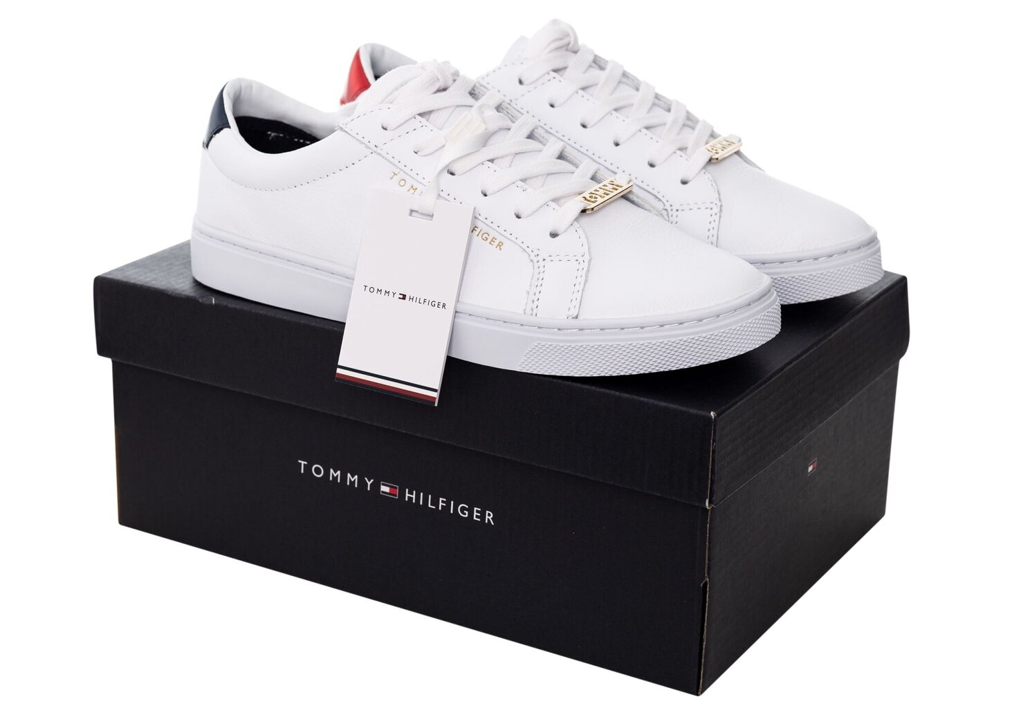 Sportiniai bateliai moterims Tommy Hilfiger Essential Sneaker, balti kaina ir informacija | Sportiniai bateliai, kedai moterims | pigu.lt