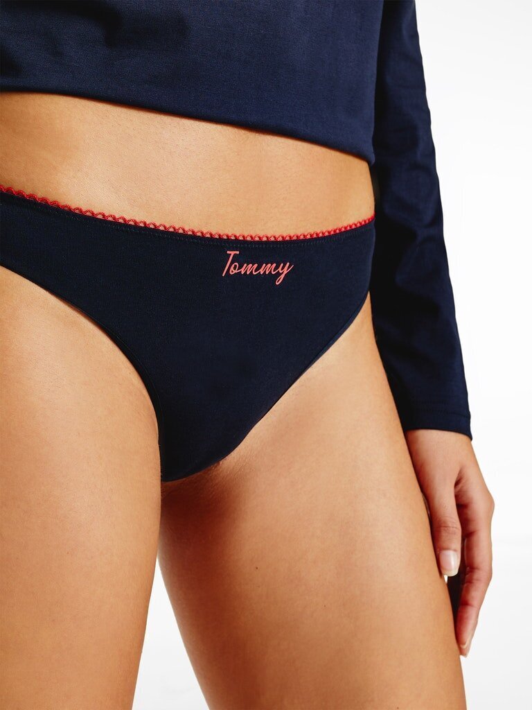 Moteriškos kelnaitės-stringai Tommy Hilfiger THONG 5P, 5 poros, tamsiai mėlynos/baltos/raudonos/rožinės UW0UW03200 0X0 42526 kaina ir informacija | Kelnaitės | pigu.lt