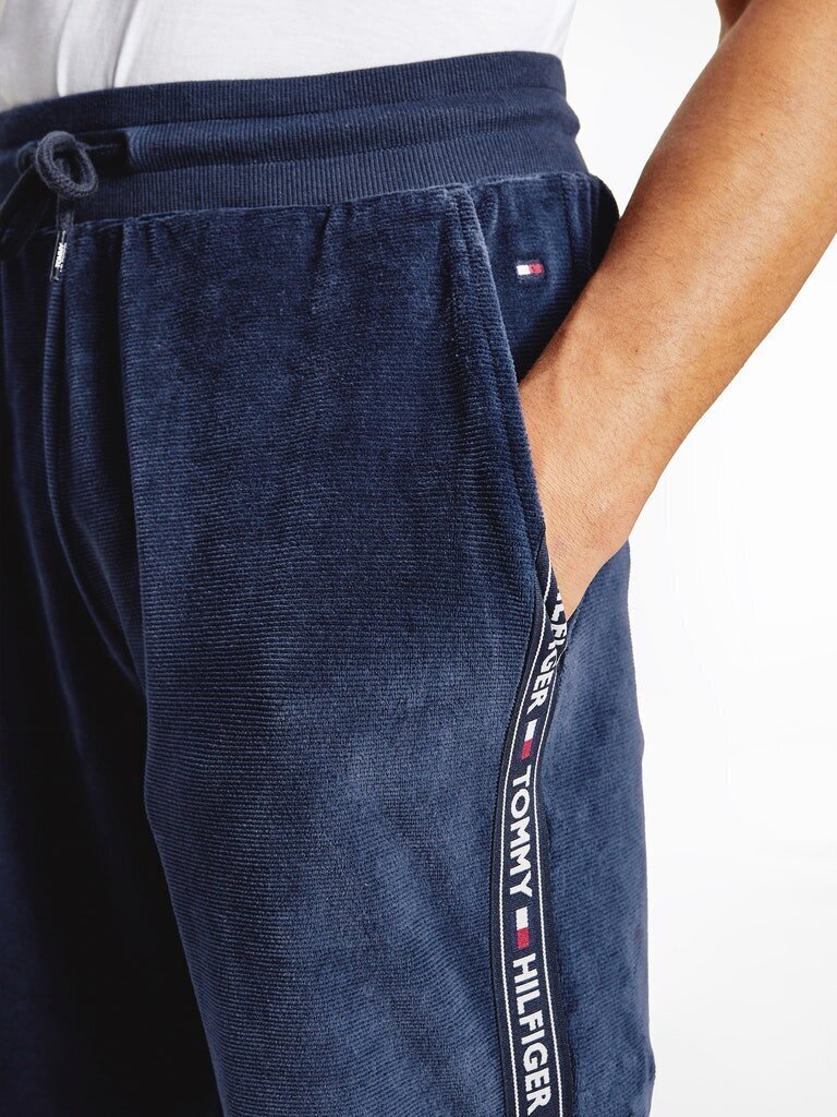 Vyriškas sportinis kostiumas Tommy Hilfiger TRACK PANT, tamsiai mėlynas UM0UM01921 DW5 42403 L цена и информация | Sportinė apranga vyrams | pigu.lt