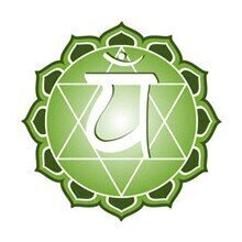 Эфирное масло Fiore D'Oriente Chakra 4 Anahata, 10 мл цена и информация | Эфирные, косметические масла, гидролаты | pigu.lt