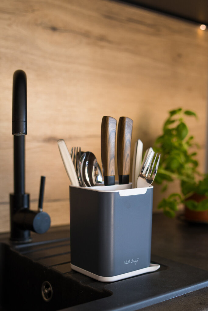 Duka stalo įrankių sausinimo dėklas Vialli Design Livio Duo, pilkas цена и информация | Virtuvės įrankiai | pigu.lt
