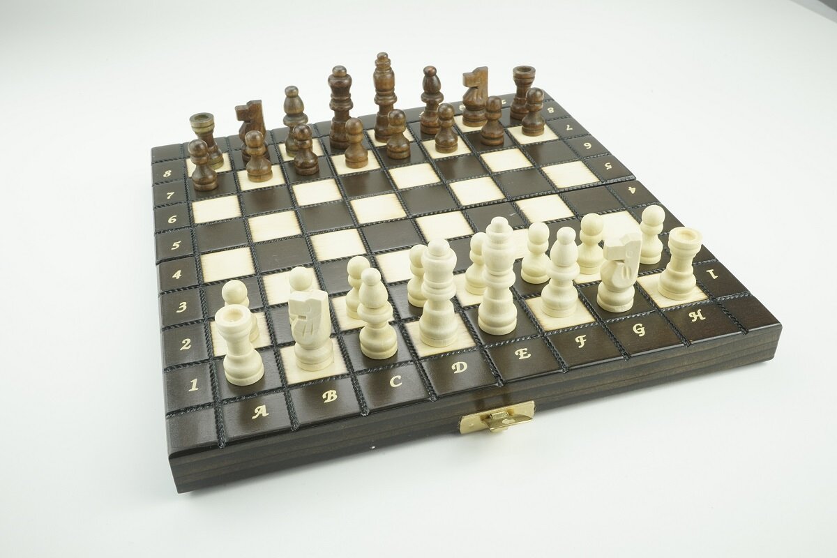Mediniai šachmatai populiarieji kaina | pigu.lt