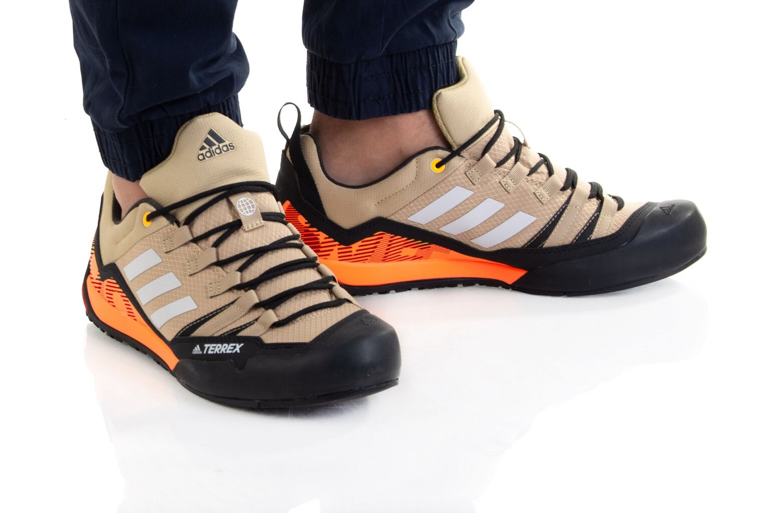 Sportiniai batai vyrams Adidas Terrex Swift Solo 2 GZ0333, smėlio spalvos цена и информация | Kedai vyrams | pigu.lt