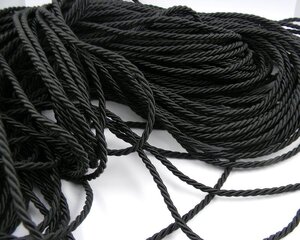 Dekoratyvinė virvelė 3mm juoda 1m kaina ir informacija | Papuošalų gamybai, vėrimui | pigu.lt