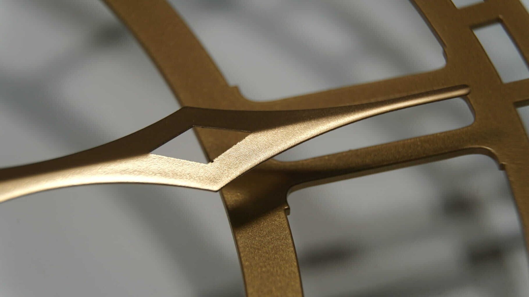 Metalinis laikrodis Vintažas Retro sendinto aukso 50cm kaina ir informacija | Laikrodžiai | pigu.lt