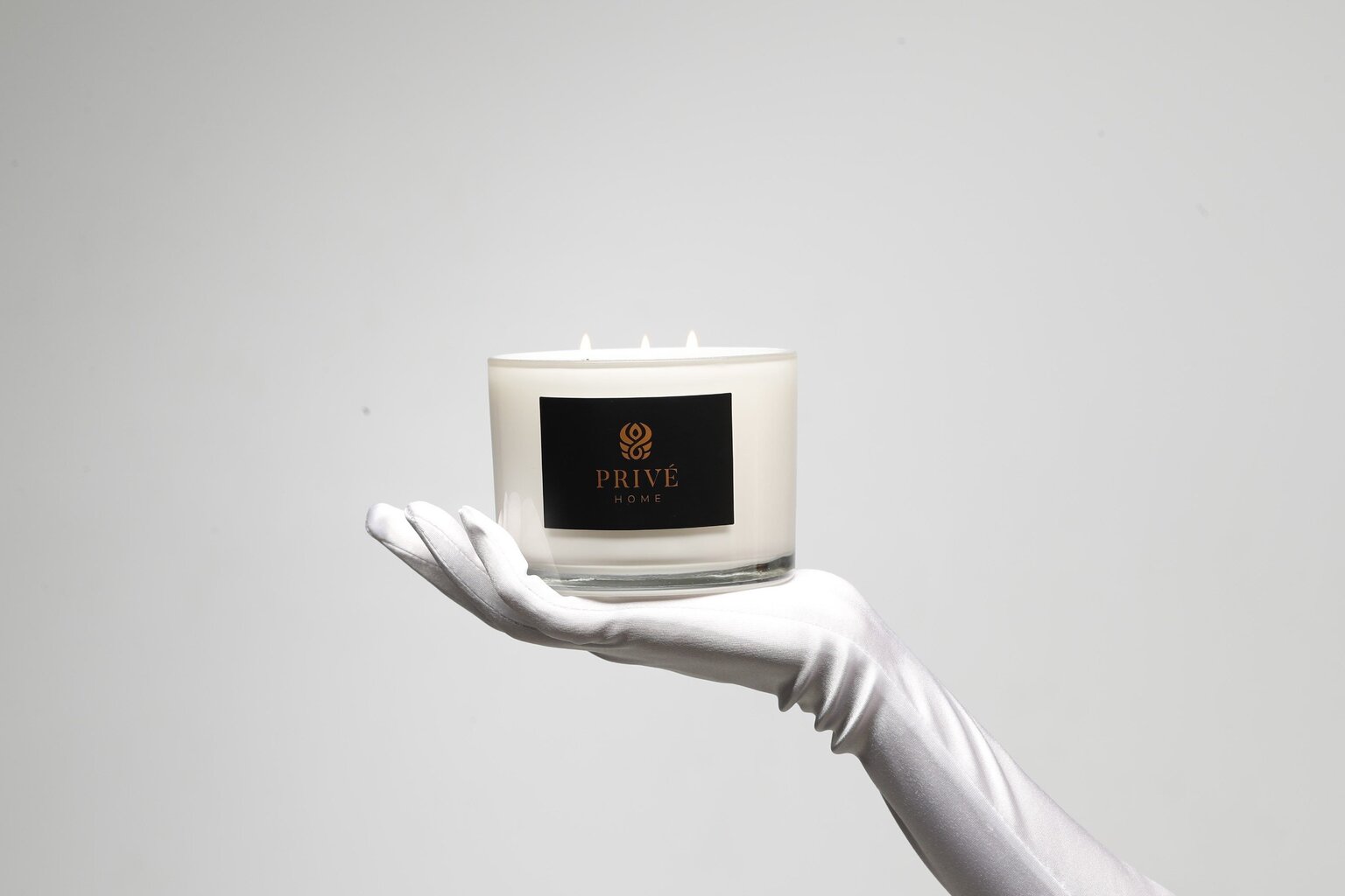 Kvapioji žvakė - Oud&Bergamote 420 g kaina ir informacija | Žvakės, Žvakidės | pigu.lt
