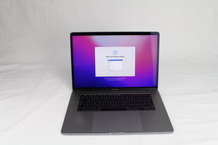MacBook Pro 2017 Retina 15" 4xUSB-C - Core i7 2.8GHz / 16GB / 256GB SSD / INT / Space Gray (atnaujintas, būklė A) kaina ir informacija | Nešiojami kompiuteriai | pigu.lt