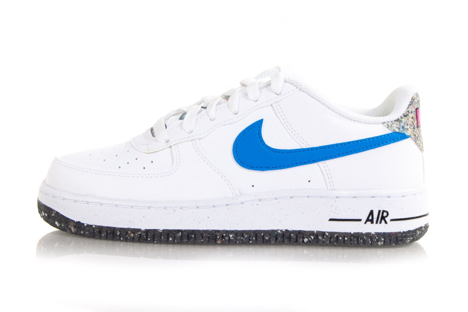 BALTOS SPORTINĖS BATIUKĖS Nike AIR FORCE 1 LV8 GS DR3098-100 r. 37.5 kaina ir informacija | Sportiniai bateliai, kedai moterims | pigu.lt