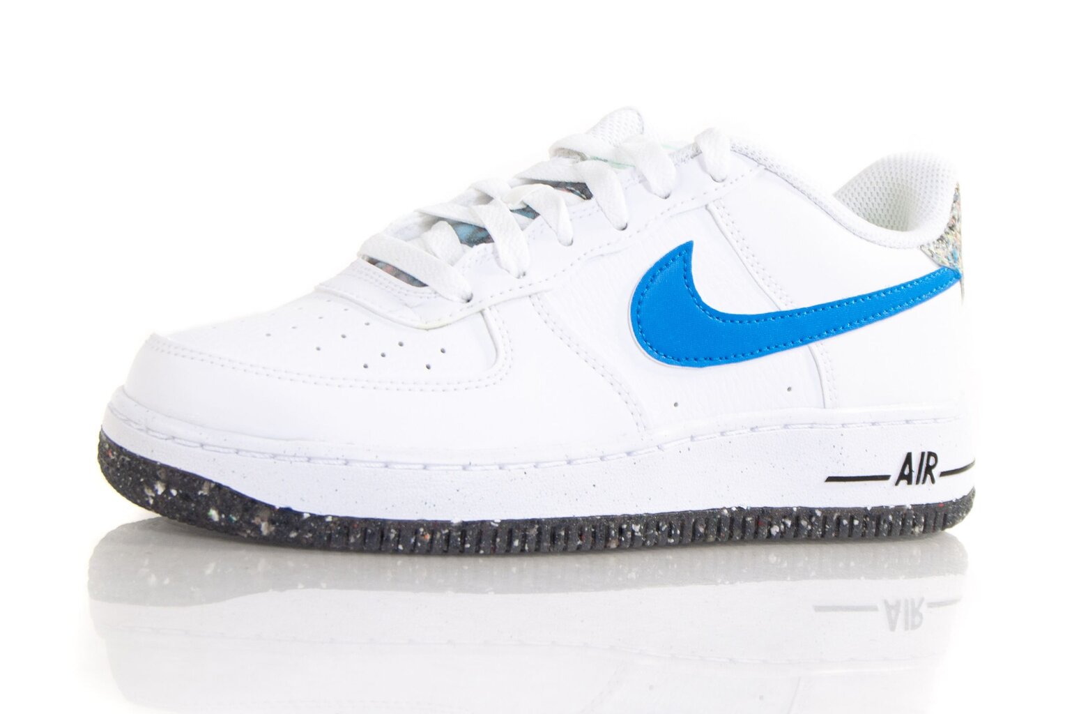 BALTOS SPORTINĖS BATIUKĖS Nike AIR FORCE 1 LV8 GS DR3098-100 r. 37.5 kaina ir informacija | Sportiniai bateliai, kedai moterims | pigu.lt