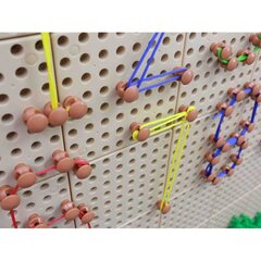 Masterkidz stiebo plokštelė su spalvotomis lazdelėmis ir virvelėmis kaina ir informacija | Lavinamieji žaislai | pigu.lt