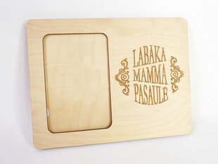 Деревянная эко  фоторамка маме в подарок с гравировкой и надписью “Labākā mamma pasaulē” цена и информация | Рамки, фотоальбомы | pigu.lt