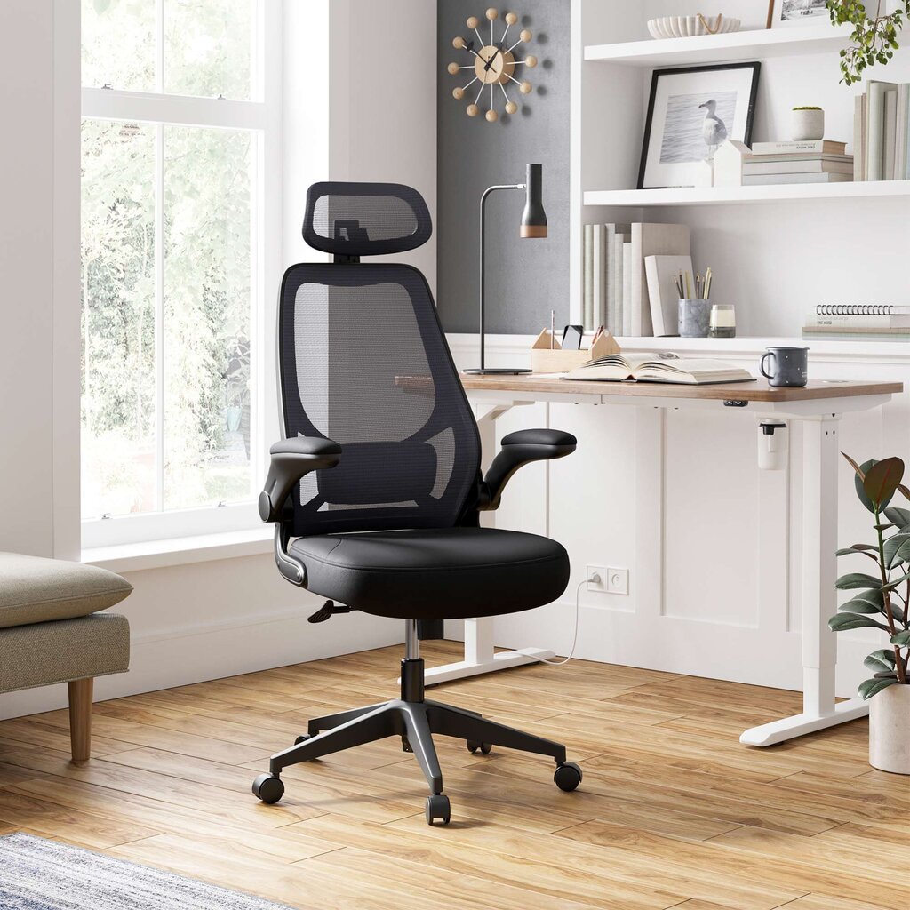 Biuro kėdė su reguliuojamais porankiais, juoda цена и информация | Biuro kėdės | pigu.lt