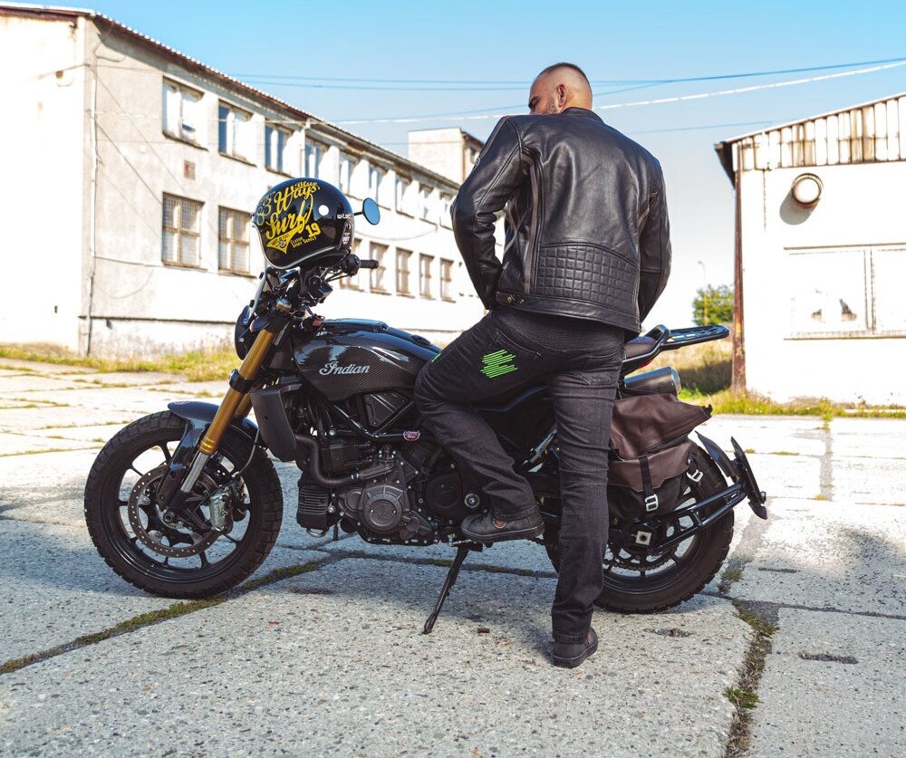 Vyriška odinė striukė W-TEC Makso - Black with Patches 5XL kaina ir informacija | Moto striukės | pigu.lt