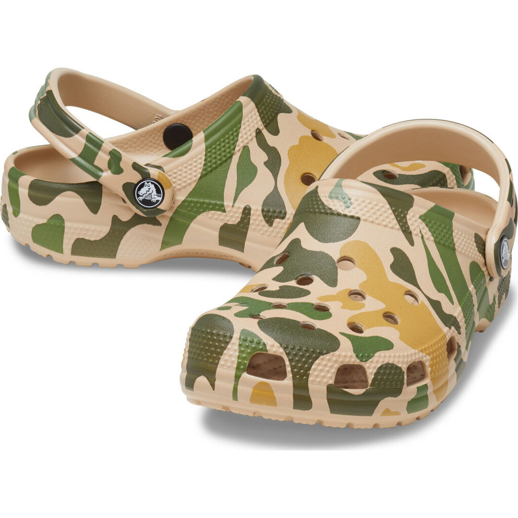 Šlepetės moterims Crocs™ Classic Printed Camo Clog 201145, rusvos kaina ir informacija | Šlepetės moterims | pigu.lt