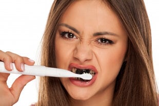 Balinanti juoda dantų pasta, 75 ml цена и информация | Зубные щетки, пасты | pigu.lt