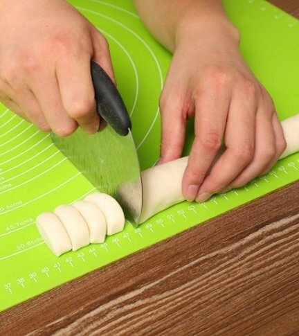 Silikoninis kilimėlis tešlai minkyti ir kepti, žalias 60x45cm kaina ir informacija | Virtuvės įrankiai | pigu.lt