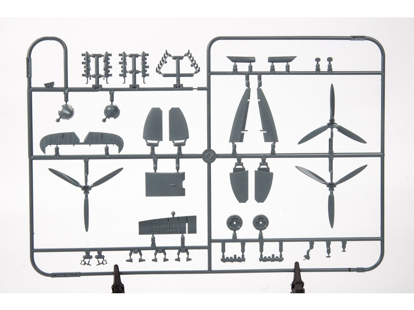 Konstruktorius Eduard - Spitfire Mk.IIb ProfiPack Edition, 1/48, 82154 kaina ir informacija | Konstruktoriai ir kaladėlės | pigu.lt