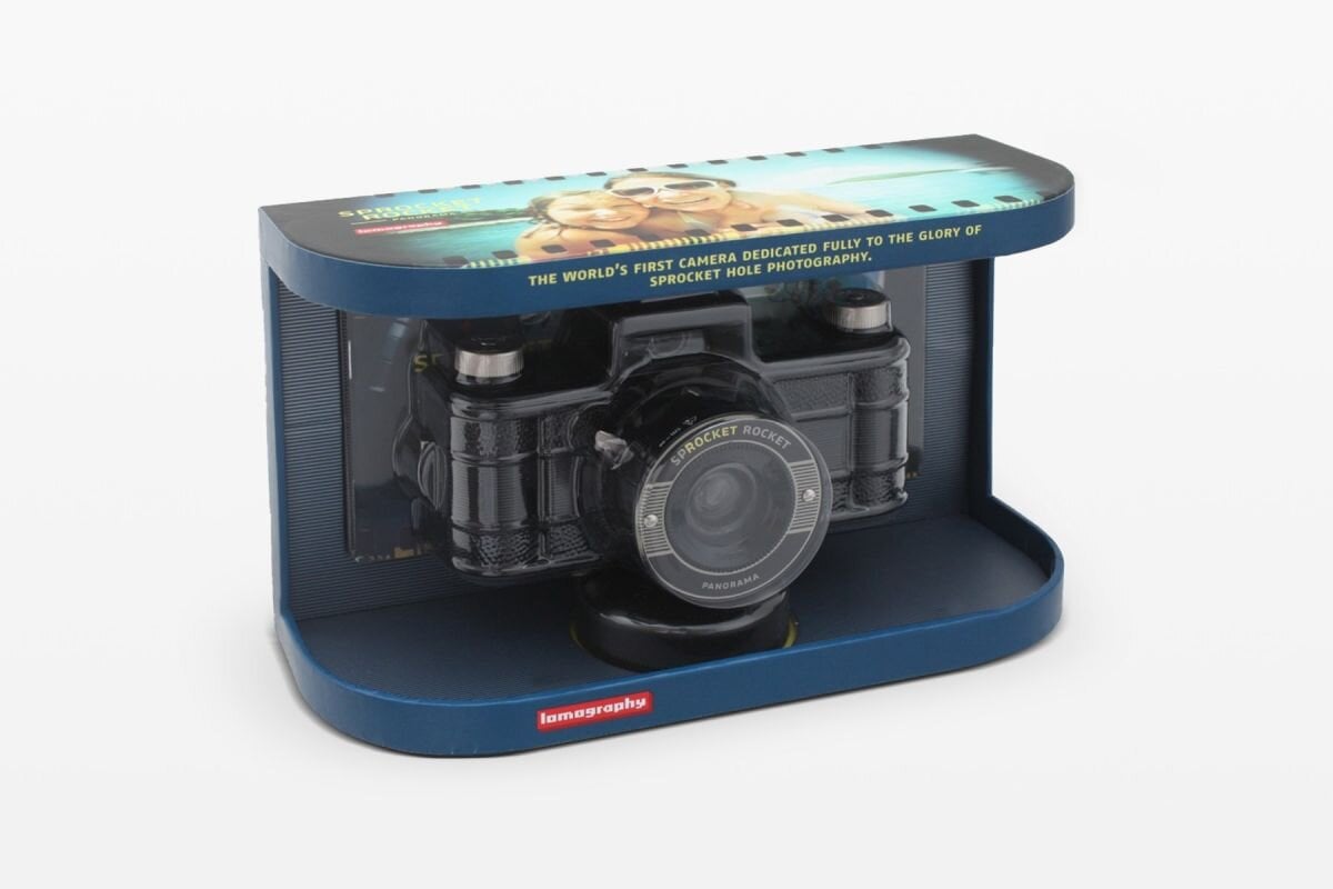 Lomography Sprocket Rocket 35mm Film Camera цена и информация | Momentiniai fotoaparatai | pigu.lt