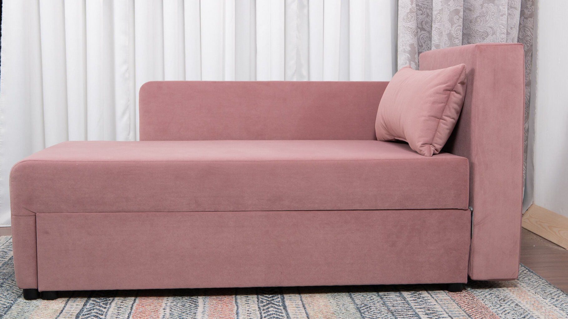 Sofa lova Villi, šviesiai rožinė kaina ir informacija | Sofos | pigu.lt