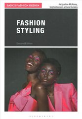 Fashion Styling 2nd edition цена и информация | Книги об искусстве | pigu.lt