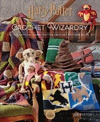 Harry Potter Crochet Wizardry: The Official Harry Potter Crochet Pattern Book kaina ir informacija | Knygos apie sveiką gyvenseną ir mitybą | pigu.lt