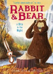 Rabbit and Bear: A Bite in the Night: Book 4 цена и информация | Книги для подростков и молодежи | pigu.lt