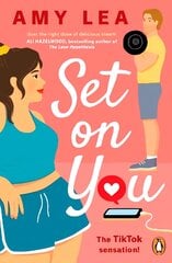 Set On You: A witty, addictive, chemistry filled rom-com цена и информация | Фантастика, фэнтези | pigu.lt