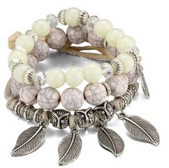 Apyrankė su baltais perlais ir sidabro lapeliais kaina ir informacija | Apyrankės moterims | pigu.lt
