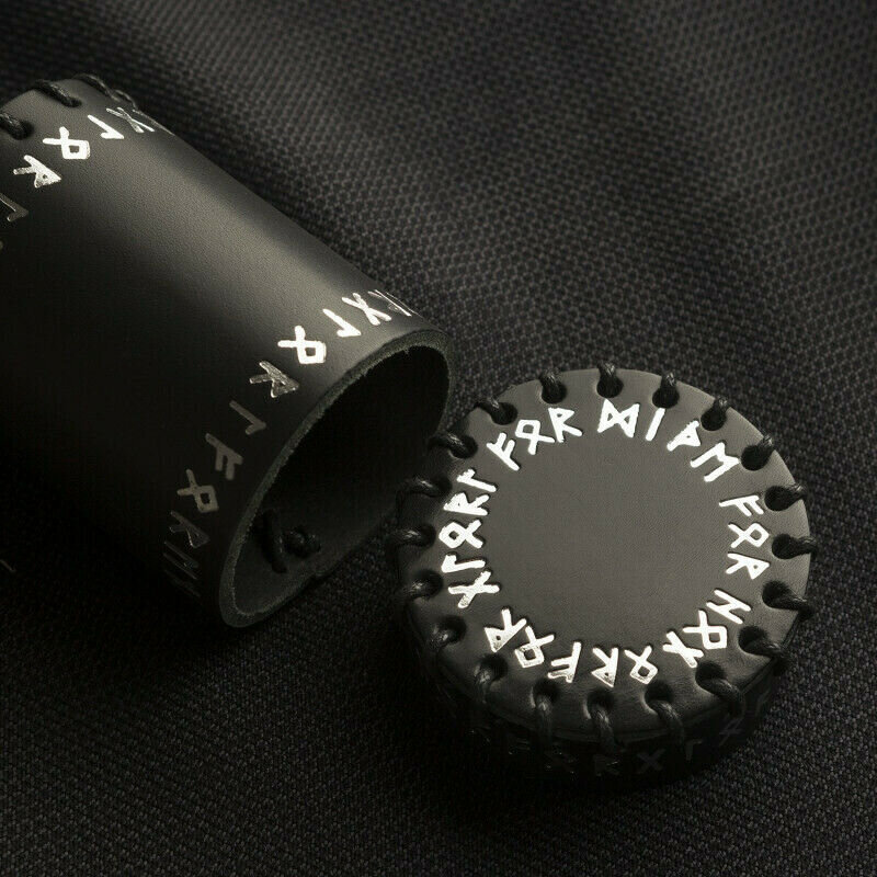 Kauliukų puodelis Runic Black Leather kaina ir informacija | Stalo žaidimai, galvosūkiai | pigu.lt