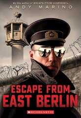 Escape from East Berlin kaina ir informacija | Knygos paaugliams ir jaunimui | pigu.lt