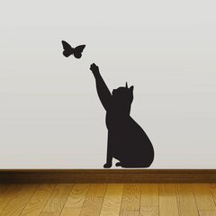 Кошка ловит бабочку, наклейка на стену цена и информация | Интерьерные наклейки | pigu.lt