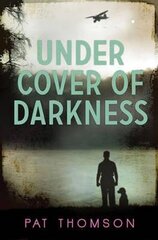Under Cover of Darkness 2nd New edition kaina ir informacija | Knygos paaugliams ir jaunimui | pigu.lt