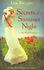 Secrets of a Summer Night: Number 1 in series цена и информация | Фантастика, фэнтези | pigu.lt