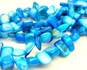 Gėlavandenio perlo kriauklės karoliukai mėlyni 5x8-10x25mm, juosta kaina ir informacija | Papuošalų gamybai, vėrimui | pigu.lt
