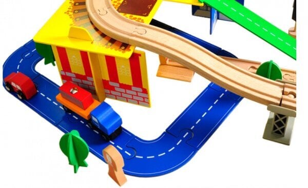 Medinė traukinio ir automobilių trasa su kranu ir priedais, 80 d. kaina ir informacija | Žaislai berniukams | pigu.lt