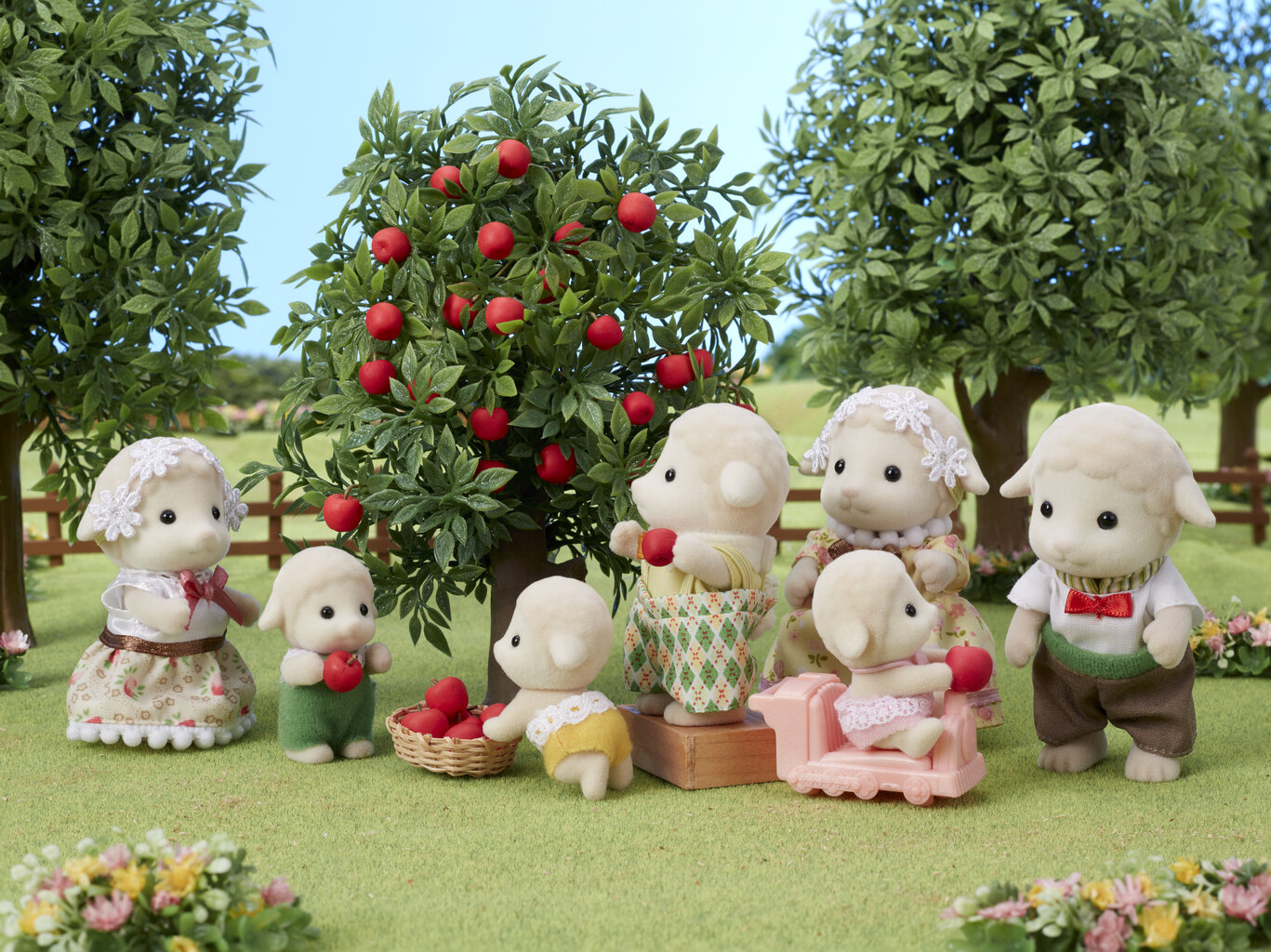 Avyčių šeimynėlė Sylvanian Families цена и информация | Žaislai mergaitėms | pigu.lt