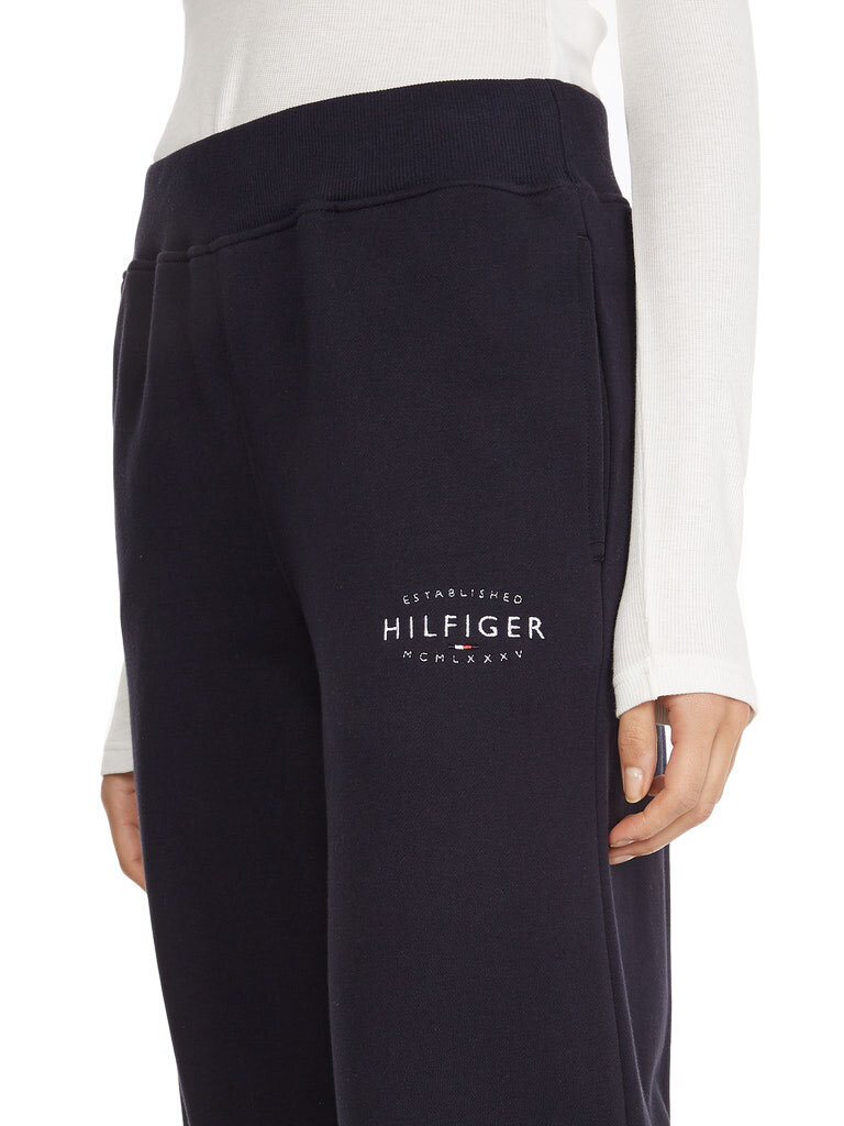 Tommy Hilfiger moteriškos sportinės kelnės 50212, juodos kaina ir informacija | Sportinė apranga moterims | pigu.lt