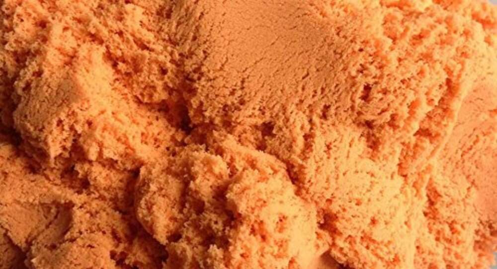 Kinetinis smėlis, 500 g, Oranžinės spalvos цена и информация | Lavinamieji žaislai | pigu.lt