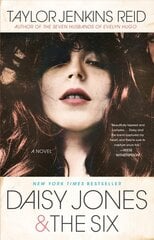Daisy Jones & The Six: A Novel цена и информация | Фантастика, фэнтези | pigu.lt