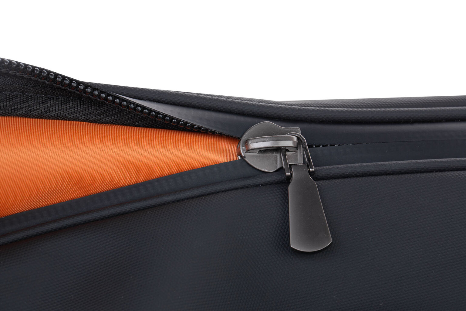 Kuprinė R-bag Acro Black Z071 kaina ir informacija | Lagaminai, kelioniniai krepšiai | pigu.lt