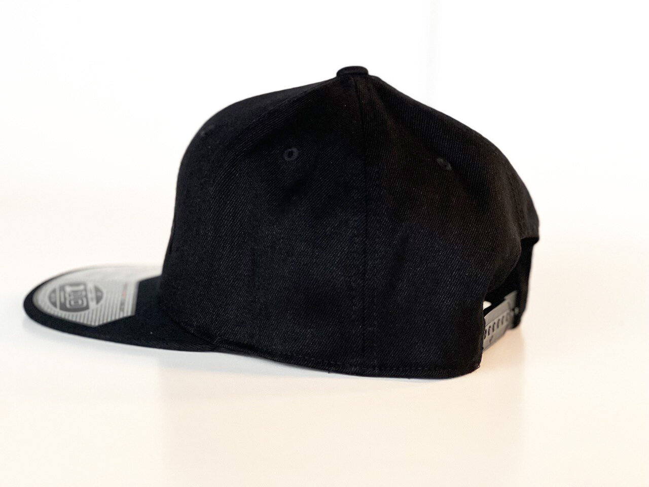 Beisbolo kepuraitė Outfish Flat juoda kaina ir informacija | Vyriški šalikai, kepurės, pirštinės | pigu.lt