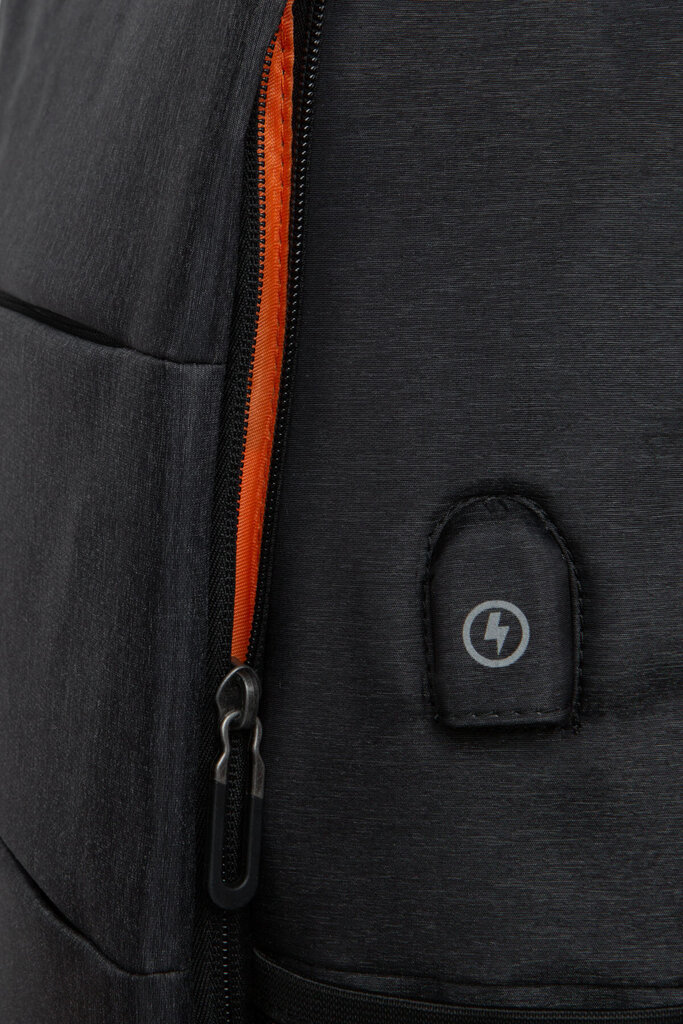 Kuprinė R-bag Range Black Z161 kaina ir informacija | Lagaminai, kelioniniai krepšiai | pigu.lt