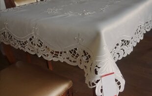 Siuvinėta staltiesė, 120x120 cm kaina ir informacija | Staltiesės, servetėlės | pigu.lt