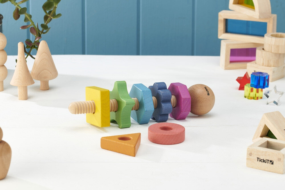 Vaivorykštės medinės formos rinkinys - 7 figūros kaina ir informacija | Lavinamieji žaislai | pigu.lt