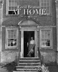 Cecil Beaton at Home: An Interior Life kaina ir informacija | Knygos apie architektūrą | pigu.lt