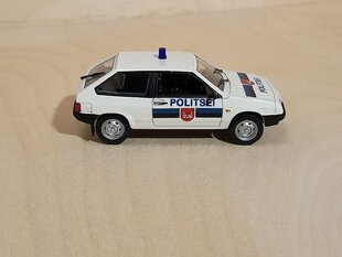 Estijos policijos ir sienos apsaugos tarnybos automobilio modelis VAZ 2108 1:43 kaina ir informacija | Kolekciniai modeliukai | pigu.lt