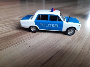 Estijos policijos ir sienos apsaugos tarnybos automobilio modelis VAZ 1200 1:43 kaina ir informacija | Kolekciniai modeliukai | pigu.lt