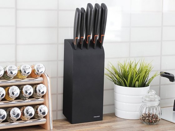 Fiskars peilių rinkinys su stovu Edge, 6 vnt. kaina ir informacija | Peiliai ir jų priedai | pigu.lt